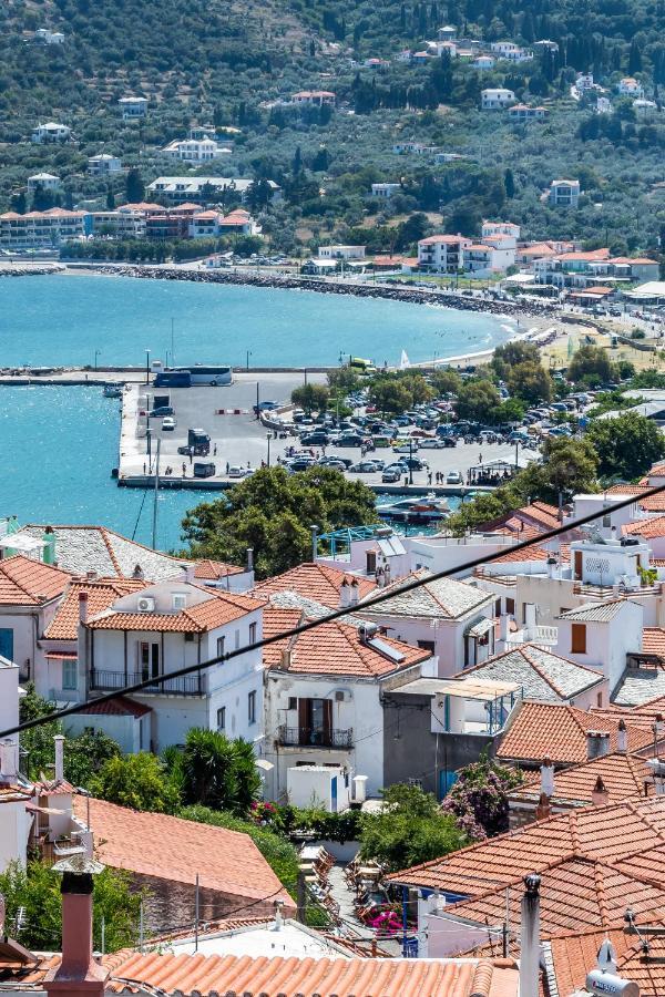 Breezy Rooftop House Skopelos Town Exterior photo