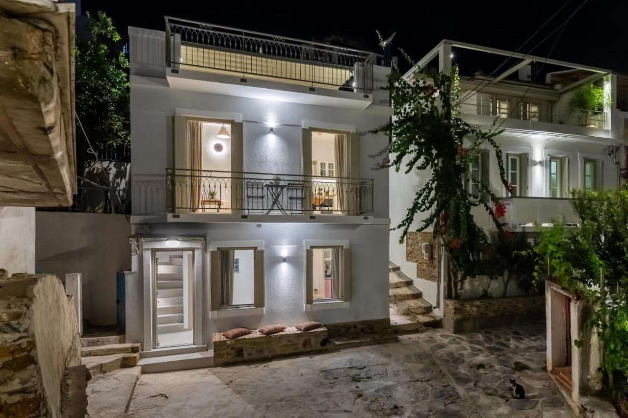 Breezy Rooftop House Skopelos Town Exterior photo